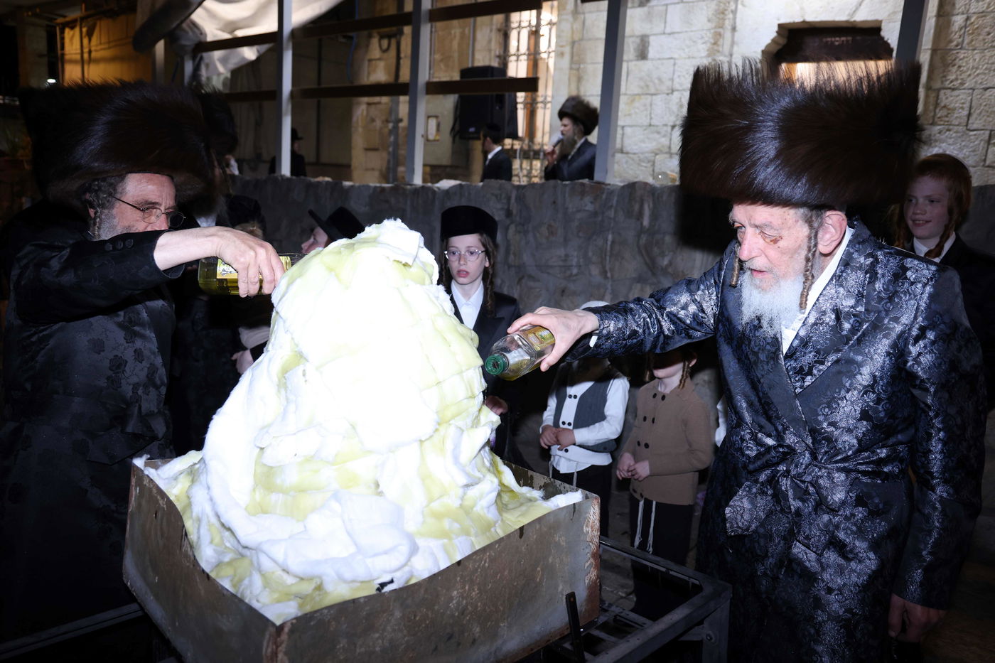 ל"ג בעומר בחצה"ק ספינקא ירושלים