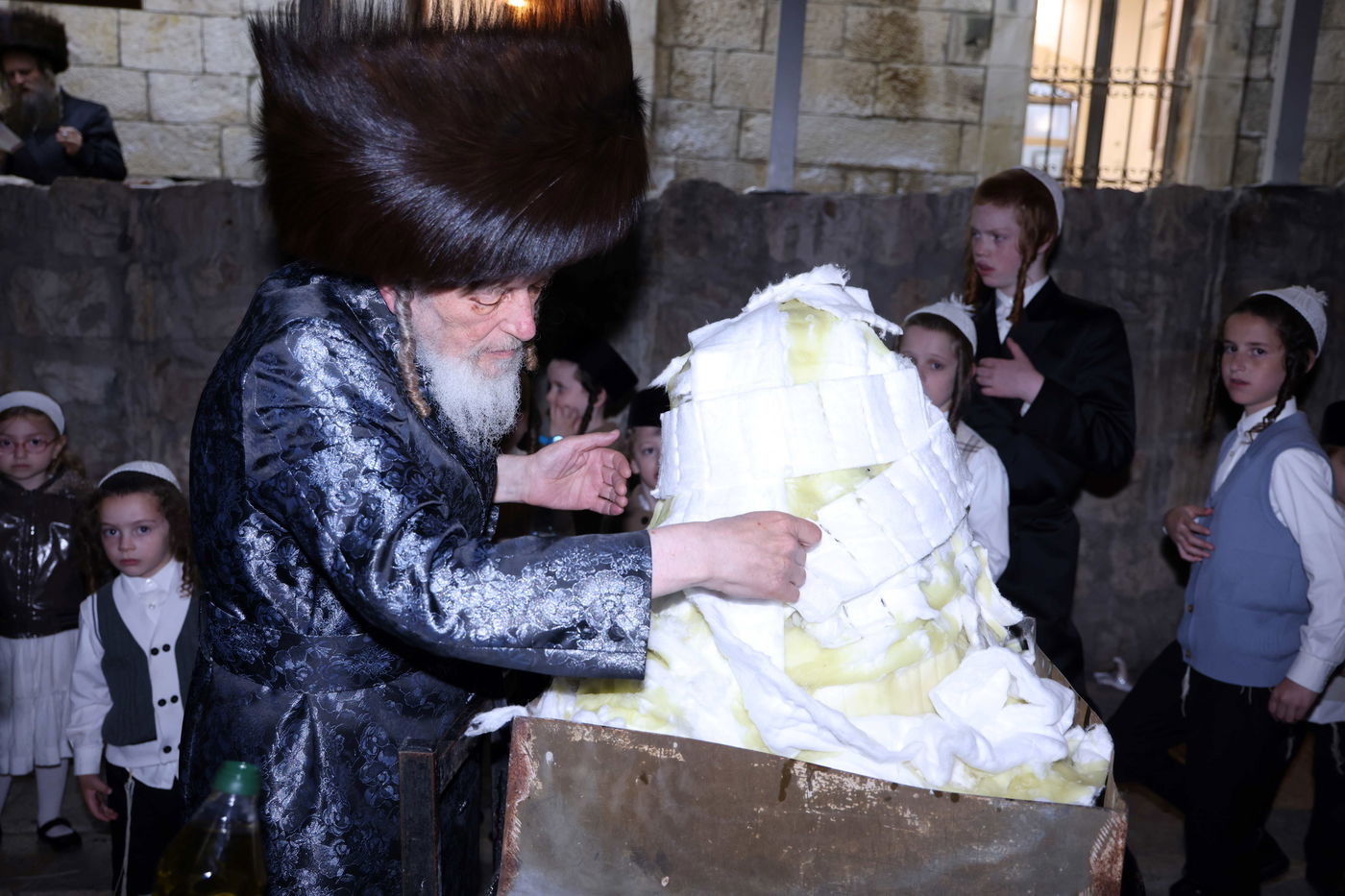 ל"ג בעומר בחצה"ק ספינקא ירושלים