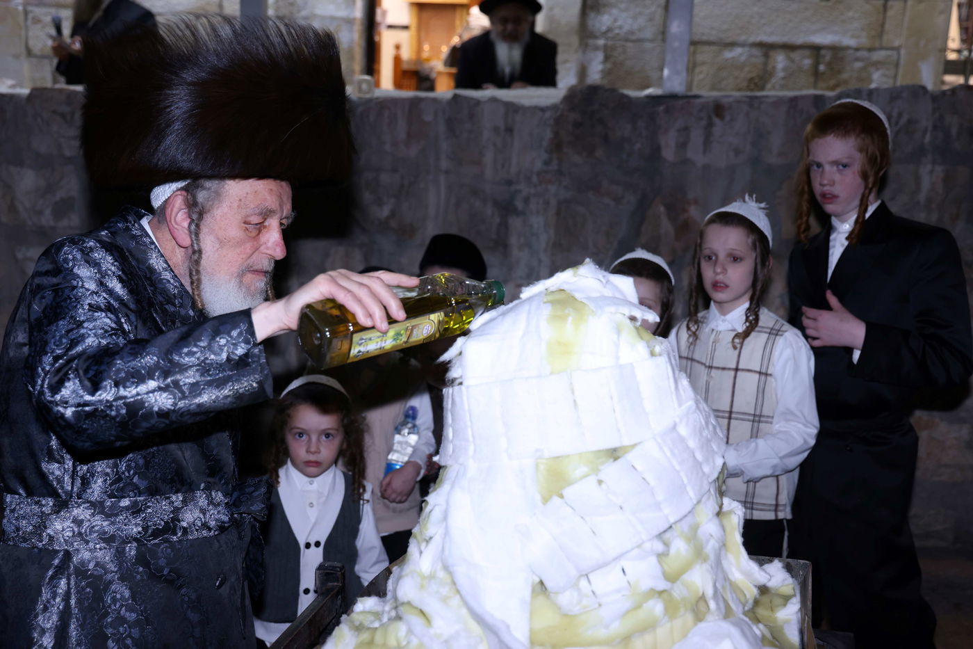 ל"ג בעומר בחצה"ק ספינקא ירושלים