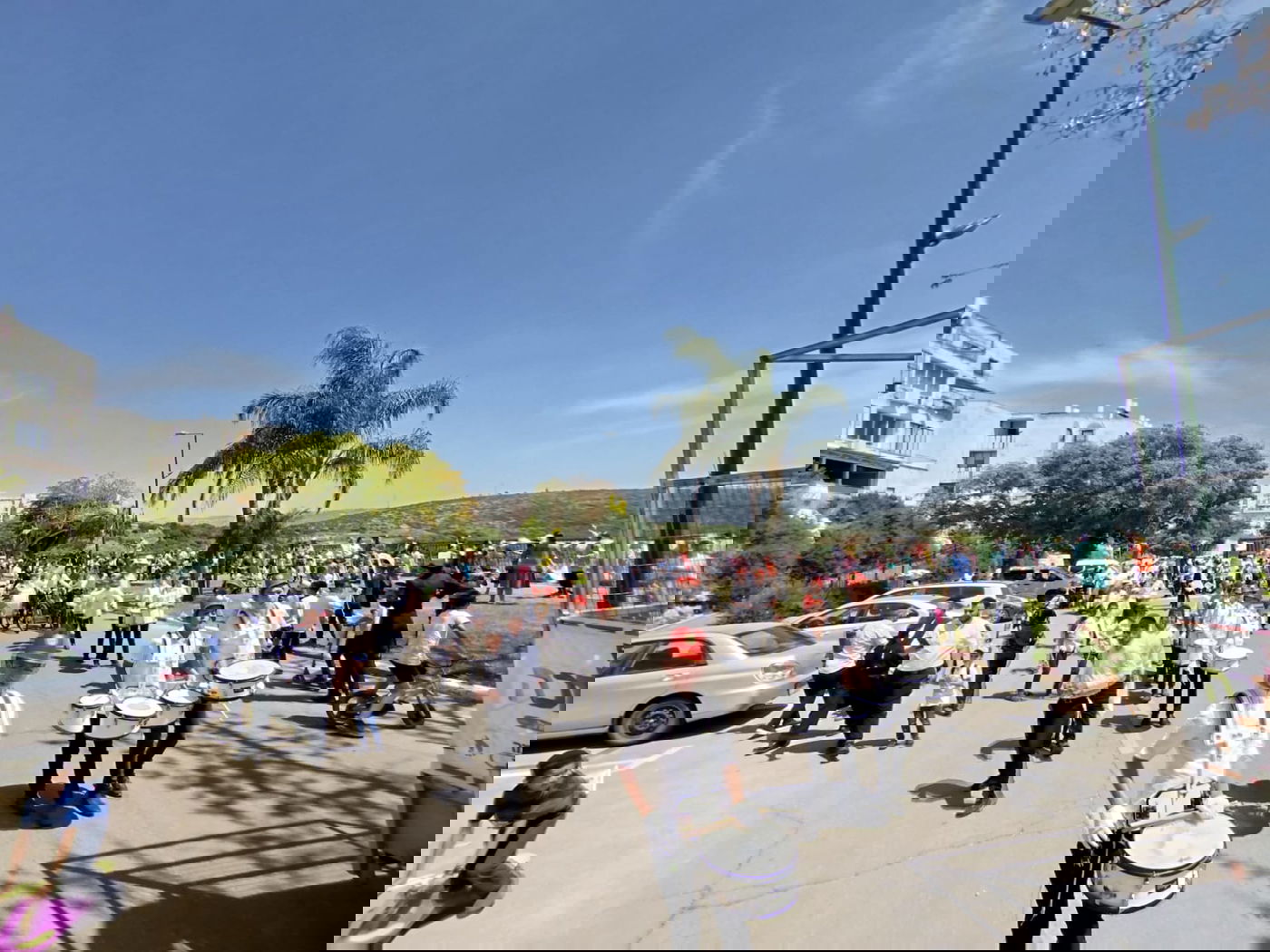 כינוס של מאות ילדים והדלקות ציבוריות; רצף מדליק של אירועי ל"ג בעומר בעמנואל