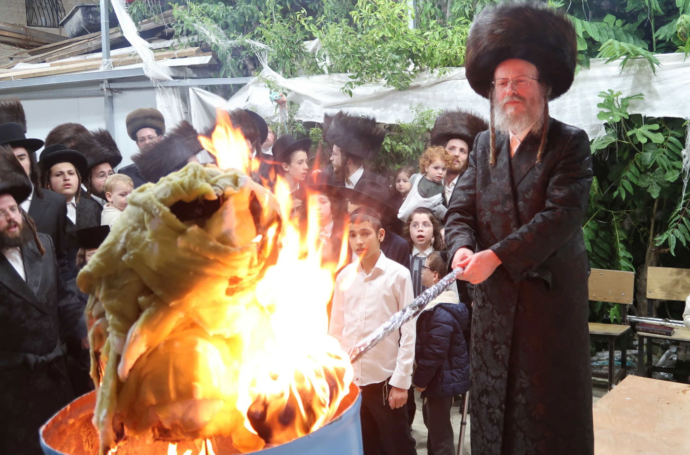 ל"ג בעומר בחצה"ק ווארדאן