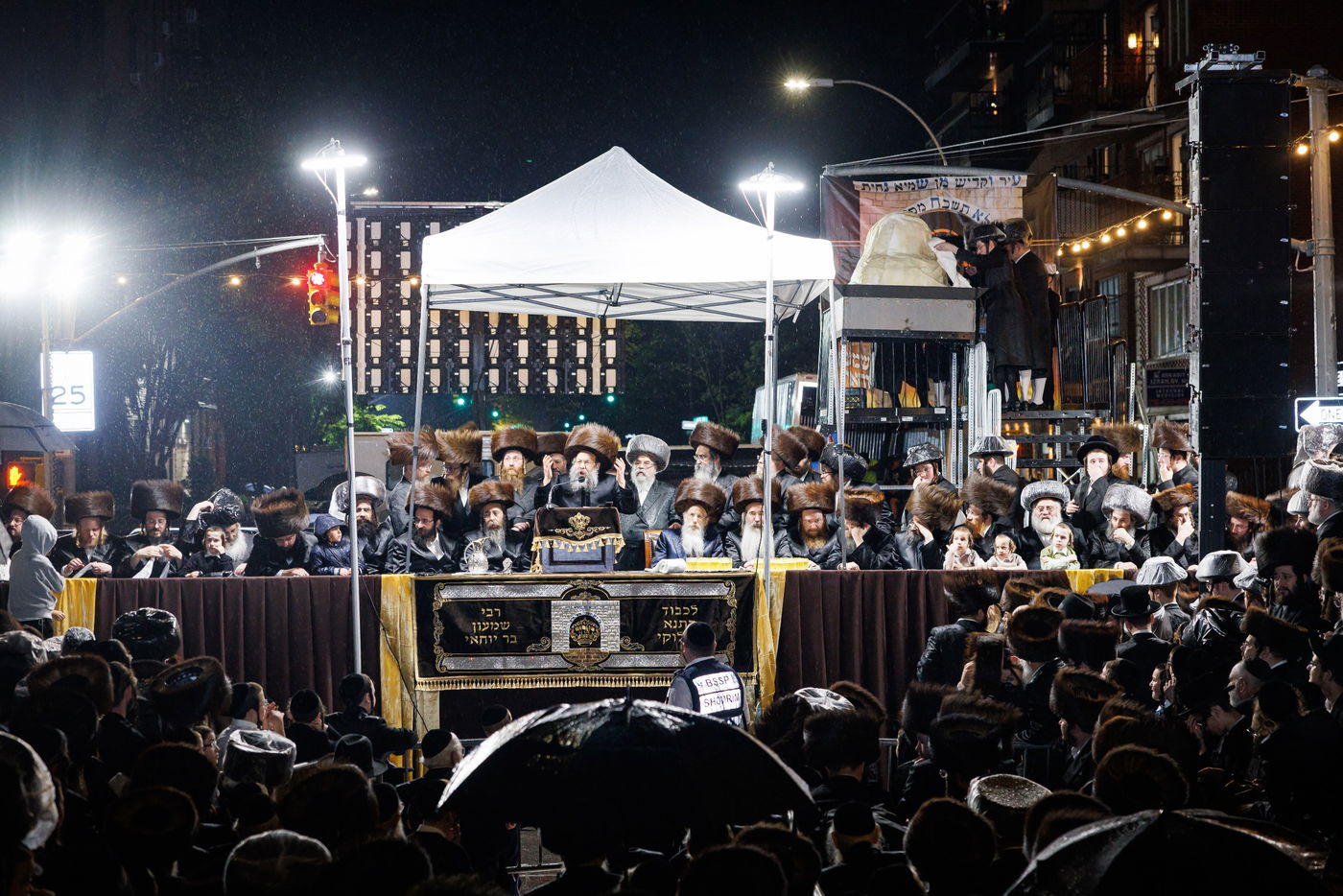 ל"ג בעומר בחצה"ק באבוב 45