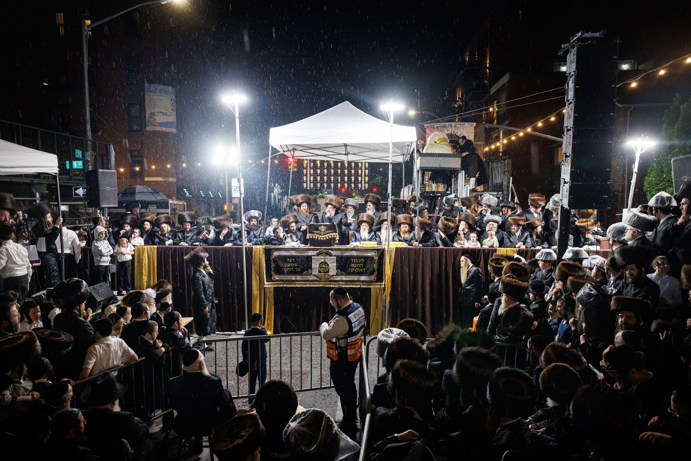 ל"ג בעומר בחצה"ק באבוב 45