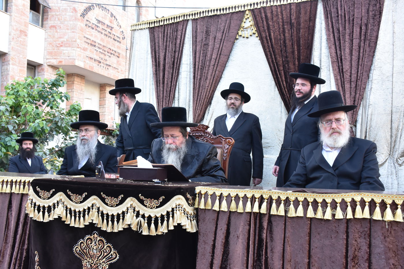 ל"ג בעומר בחצה"ק שבט הלוי