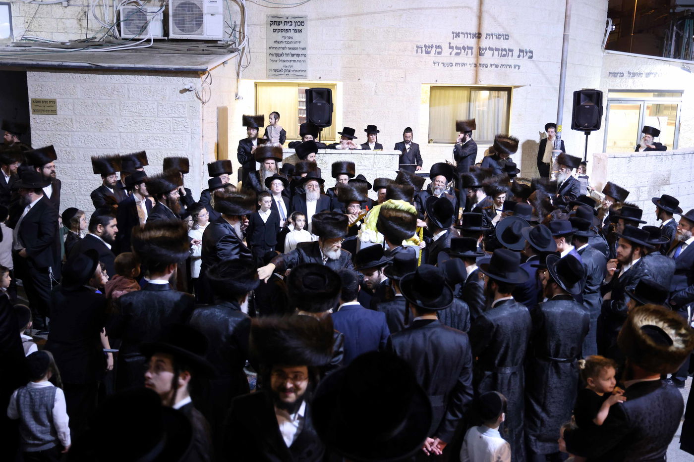 ל"ג בעומר בחצה"ק סאווראן