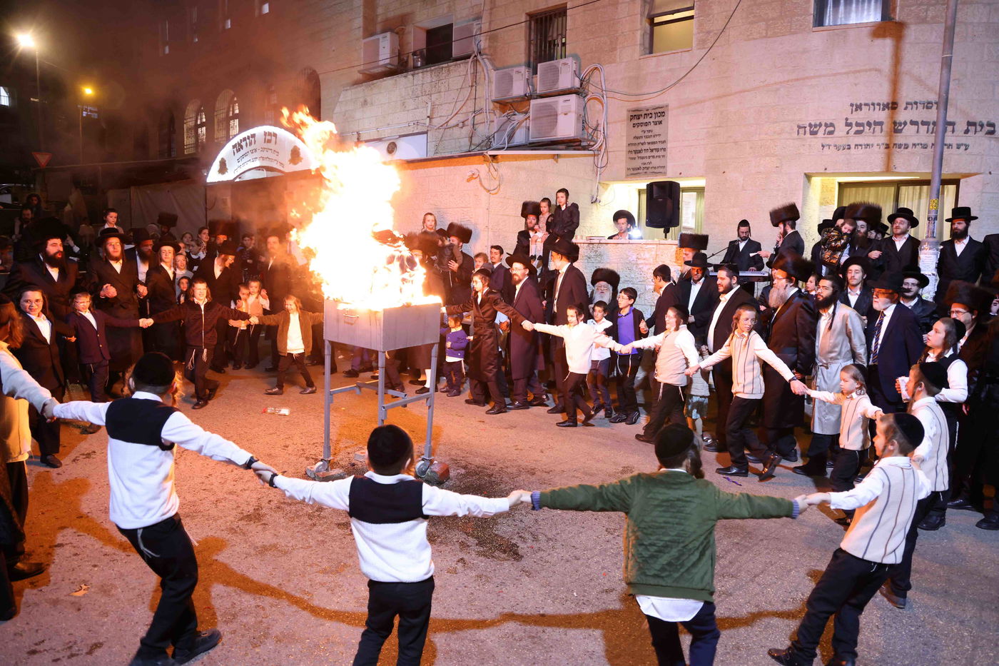 ל"ג בעומר בחצה"ק סאווראן