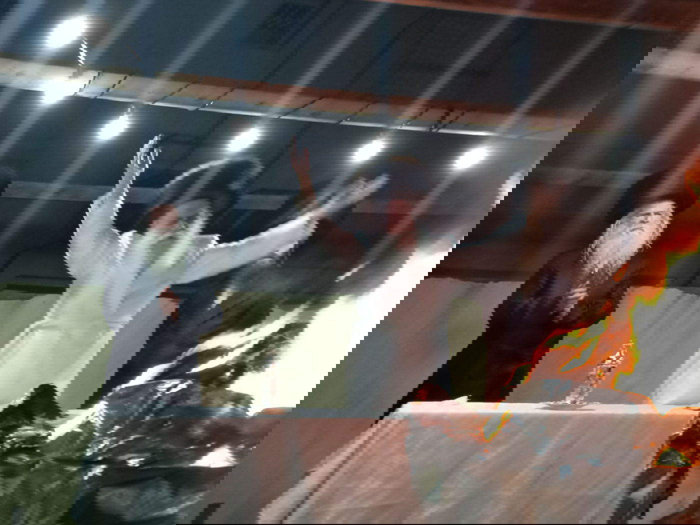 ל"ג בעומר בחצה"ק בוטשאן