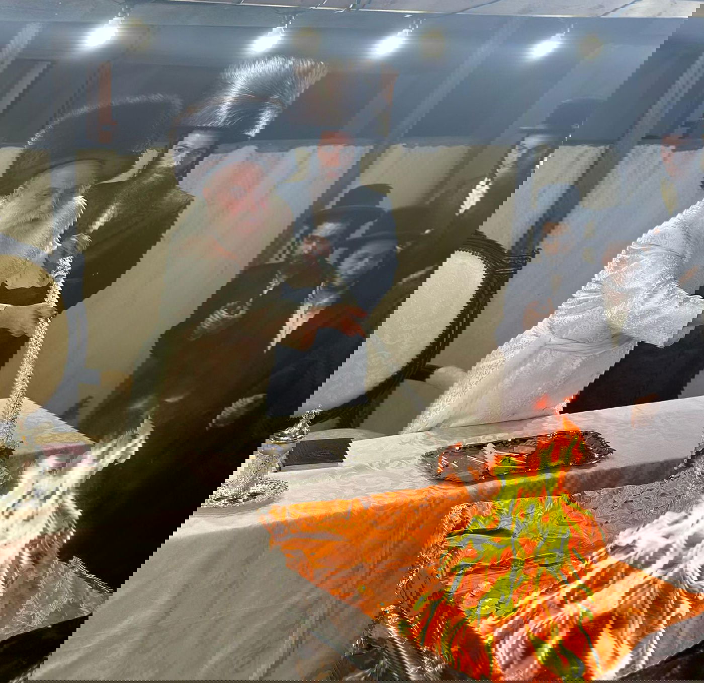 ל"ג בעומר בחצה"ק בוטשאן