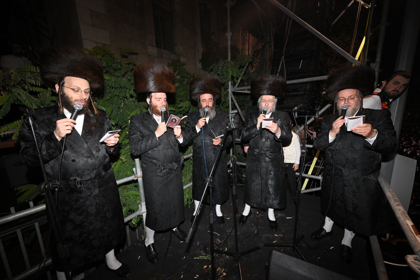 ל"ג בעומר תשפ"ד בצל הרה"צ רבי יעקב מאיר שכטר‬