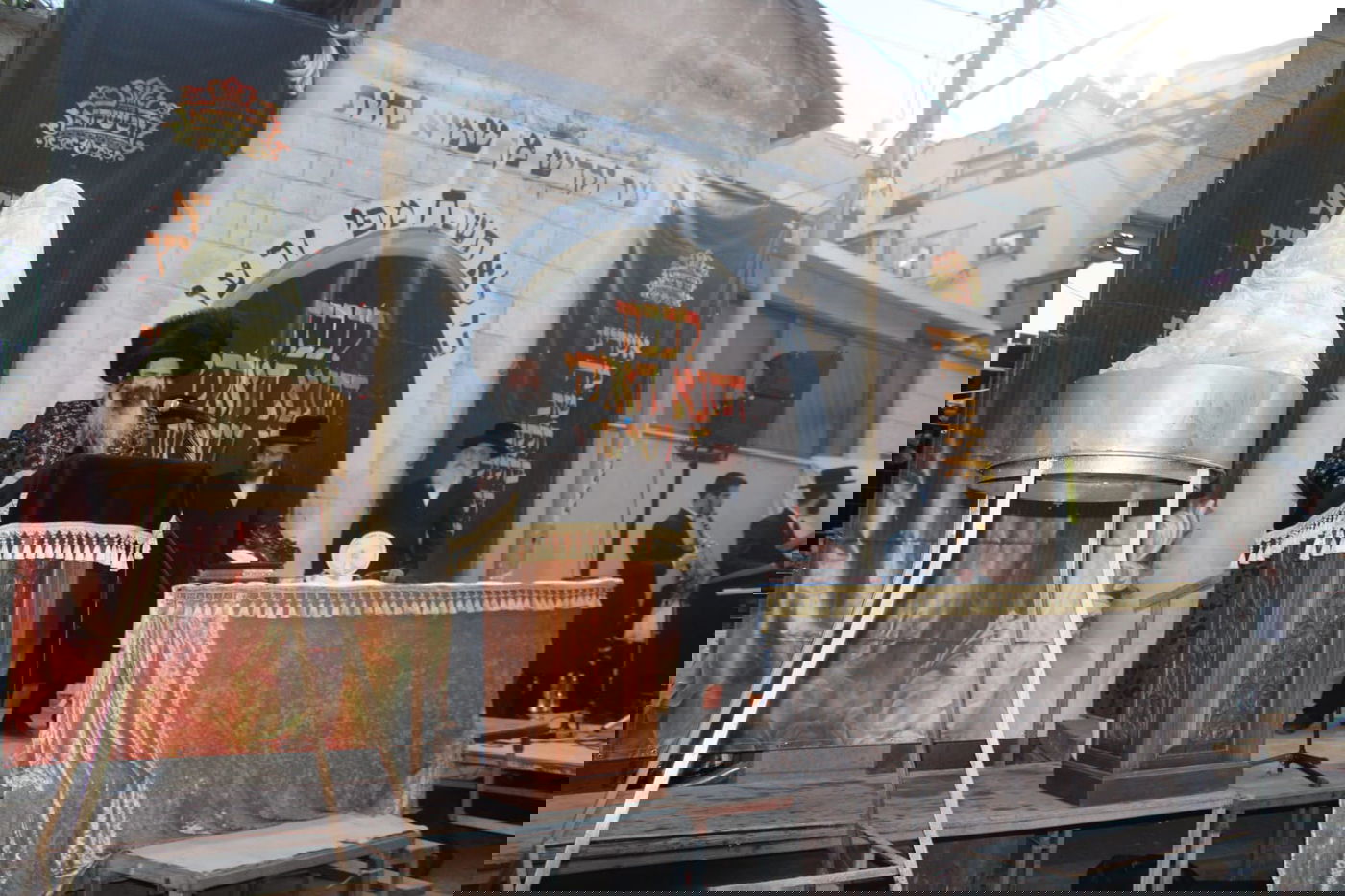 ל"ג בעומר בחצה"ק זוטשקא