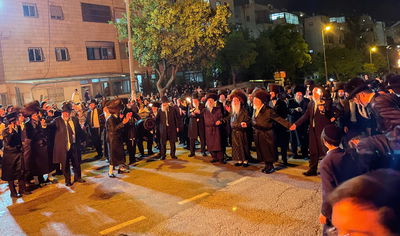 ל"ג בעומר בחצה"ק צאנז בירושלים