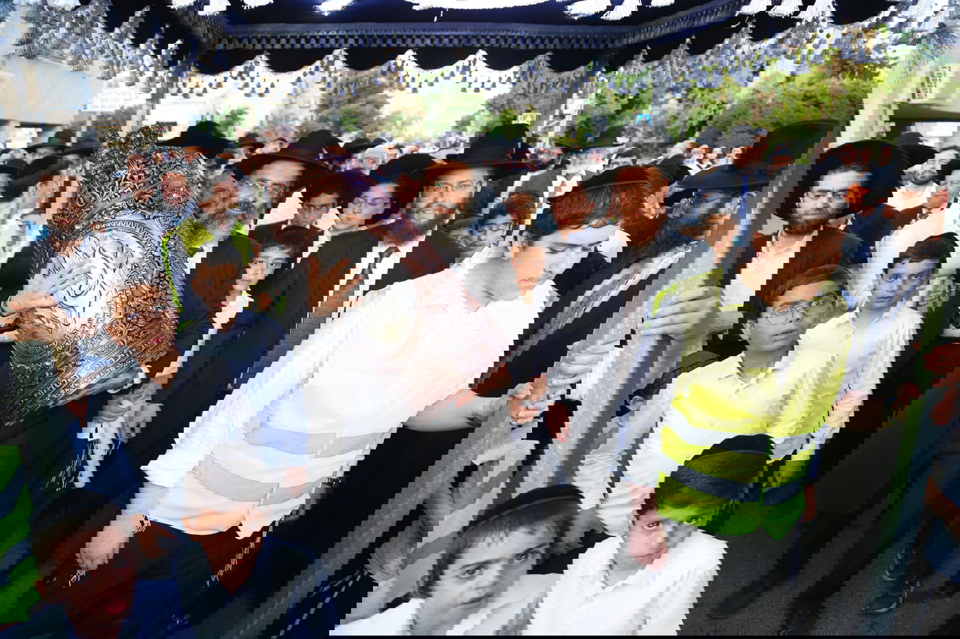 הכנסת ספר תורה בקרית הרצוג