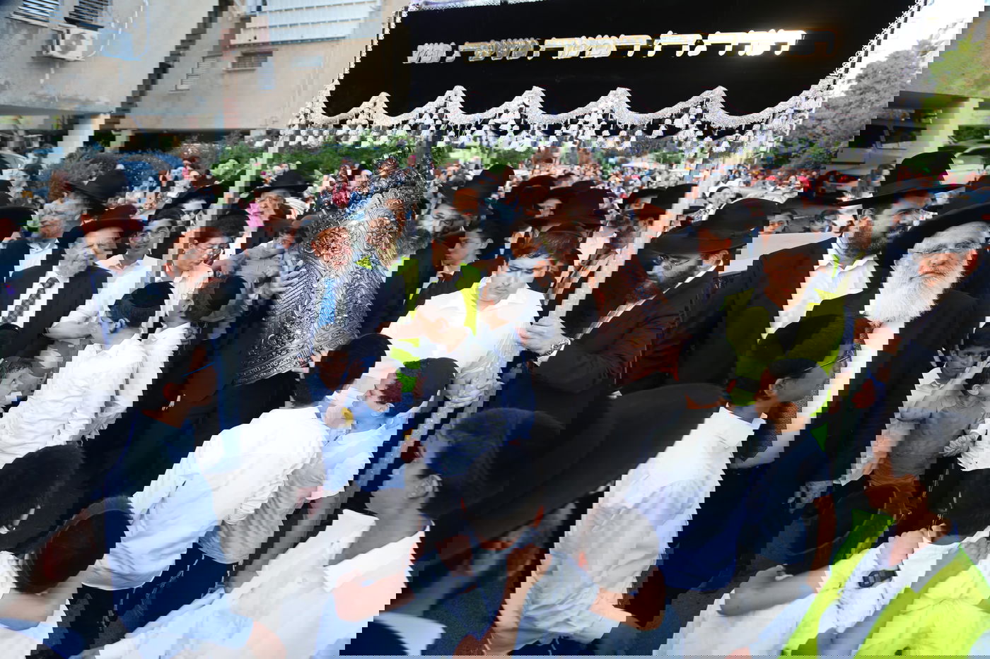 הכנסת ספר תורה בקרית הרצוג