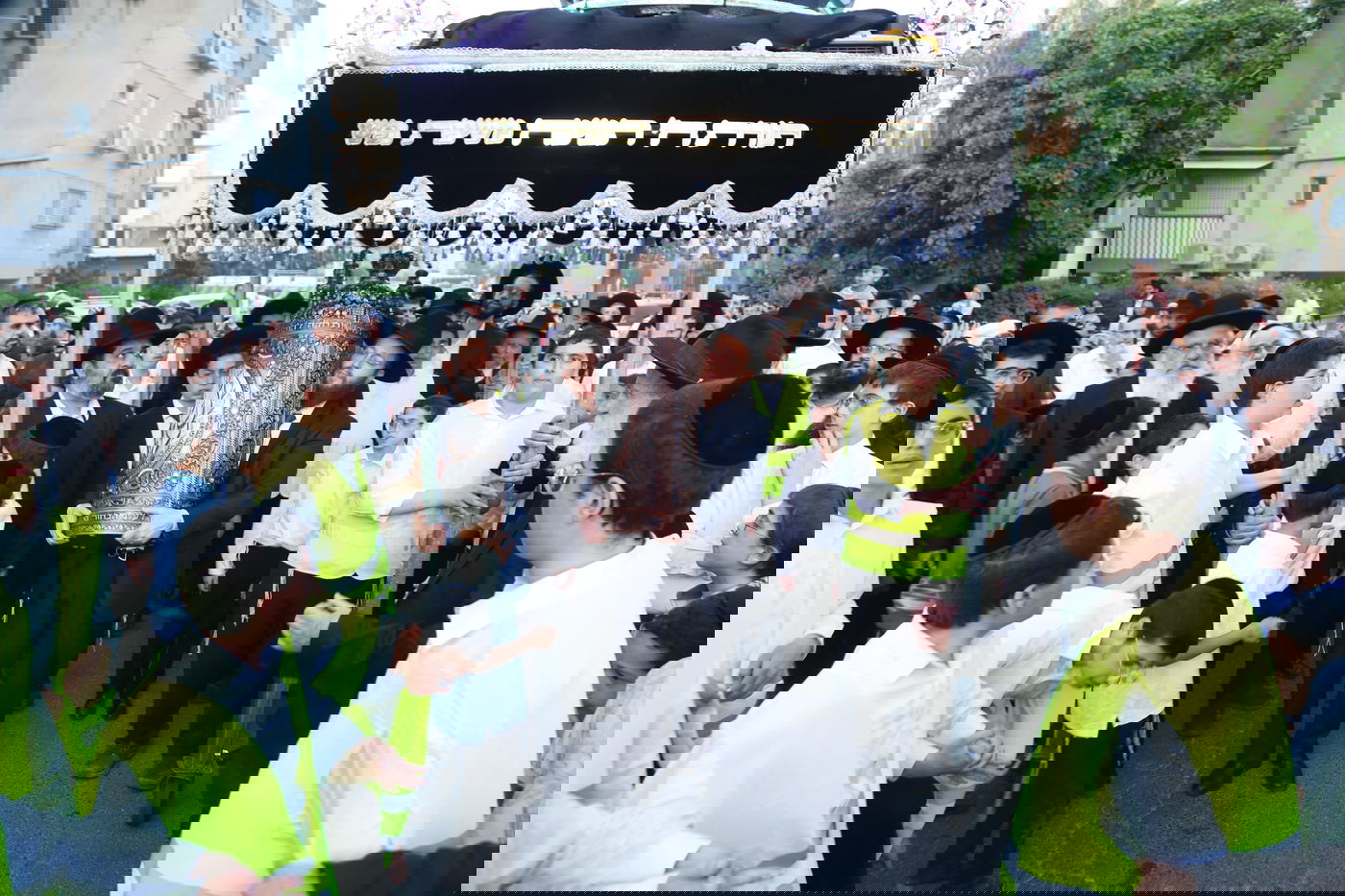 הכנסת ספר תורה בקרית הרצוג