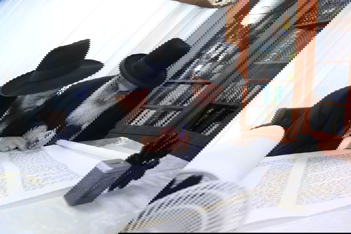 הכנסת ספר תורה בקרית הרצוג