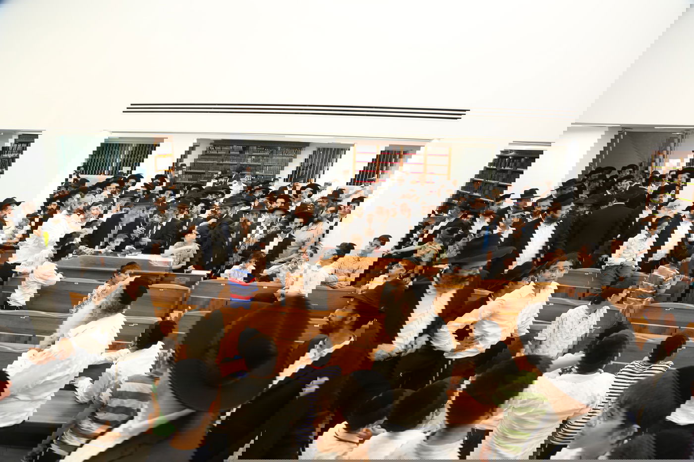 הכנסת ספר תורה בקרית הרצוג