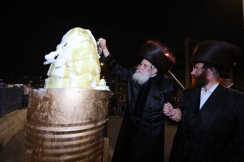 ל"ג בעומר בחצה"ק קאסוב ויז'ניץ