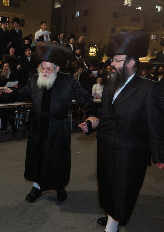 ל"ג בעומר בחצה"ק קאסוב ויז'ניץ