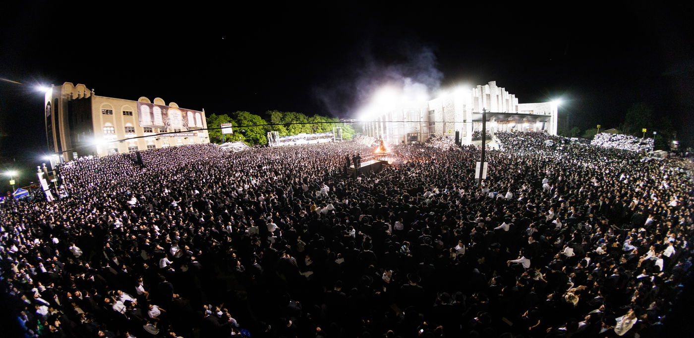 ל"ג בעומר בחצה"ק סאטמר