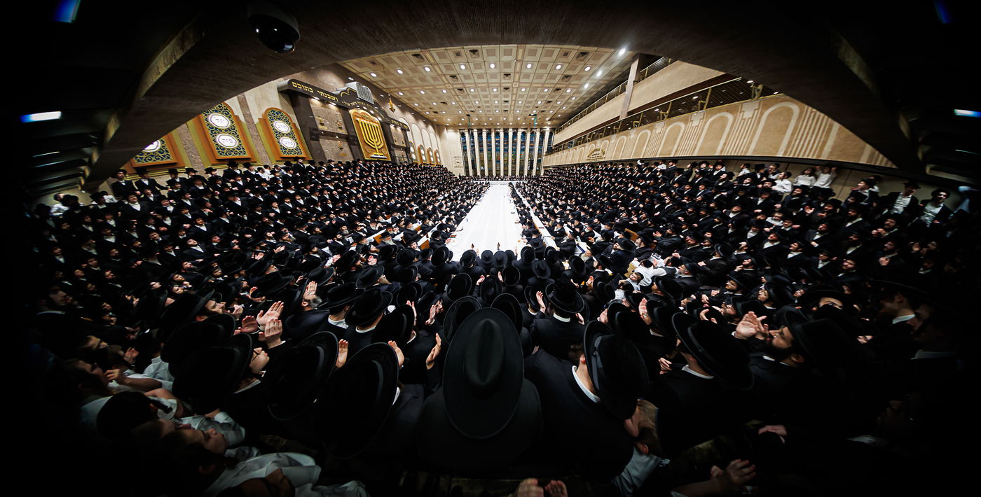 ל"ג בעומר בחצה"ק באבוב