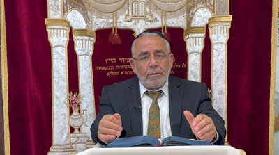 הרב שלמה זביחי בפרסית על 'בחוקותי' • צפו 