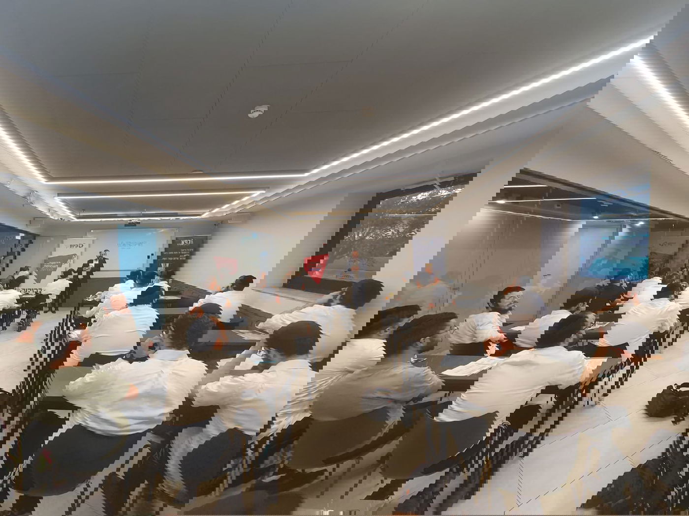 הכרת תודה מיוחדת ניתנה לחברת "סמארט קליק" על הובלת הפרסום ולחברת "טארגט" על בניית תכנית מכינה מקצועית ויסודית