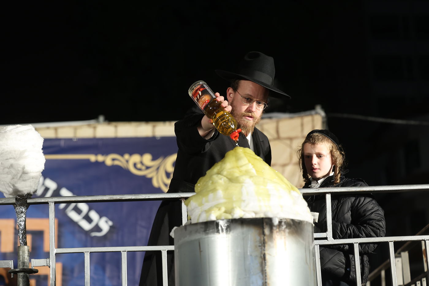 הילולת הרשב"י בחצר ההילולא במתחם שמעון הצדיק בירושלים