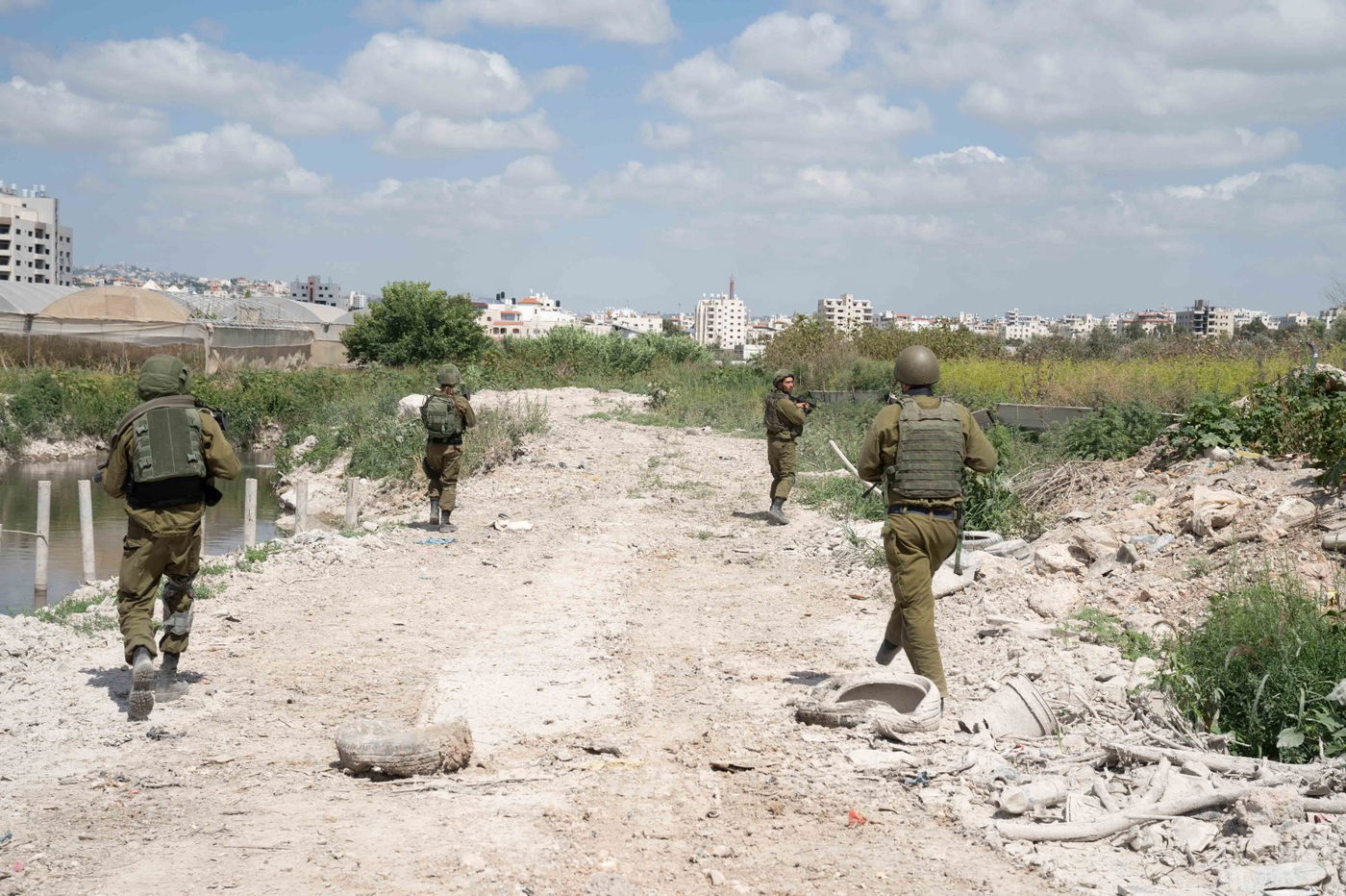 מארבים, מעצרים ומעקב מודיעיני: צה"ל מגביר כוננות ב'קו התפר' - אחרי הירי החריג