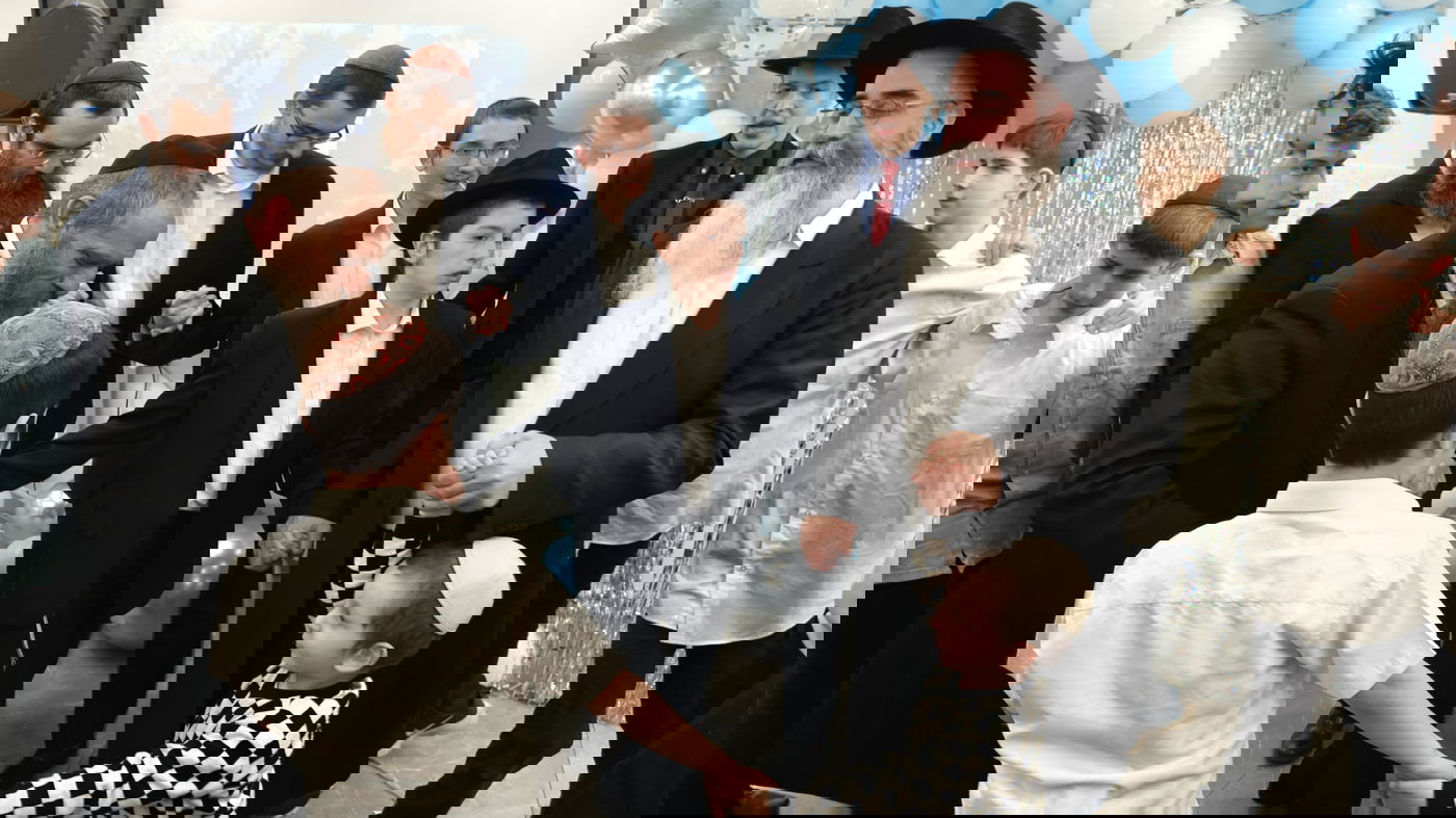 אירוע מרגש באודסה: ילד שגדל אצל השלוחים חגג בר מצווה