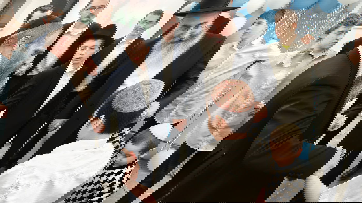 אירוע מרגש באודסה: ילד שגדל אצל השלוחים חגג בר מצווה