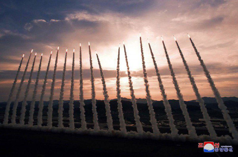 הרודן צפה מקרוב: קוריאה הצפונית שיגרה 18 טילים בליסטיים