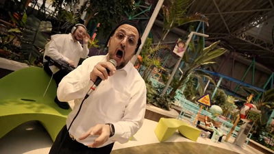 ליפא שמלצער בסינגל חדש לרגל חתונת בנו: "החזק חזק"