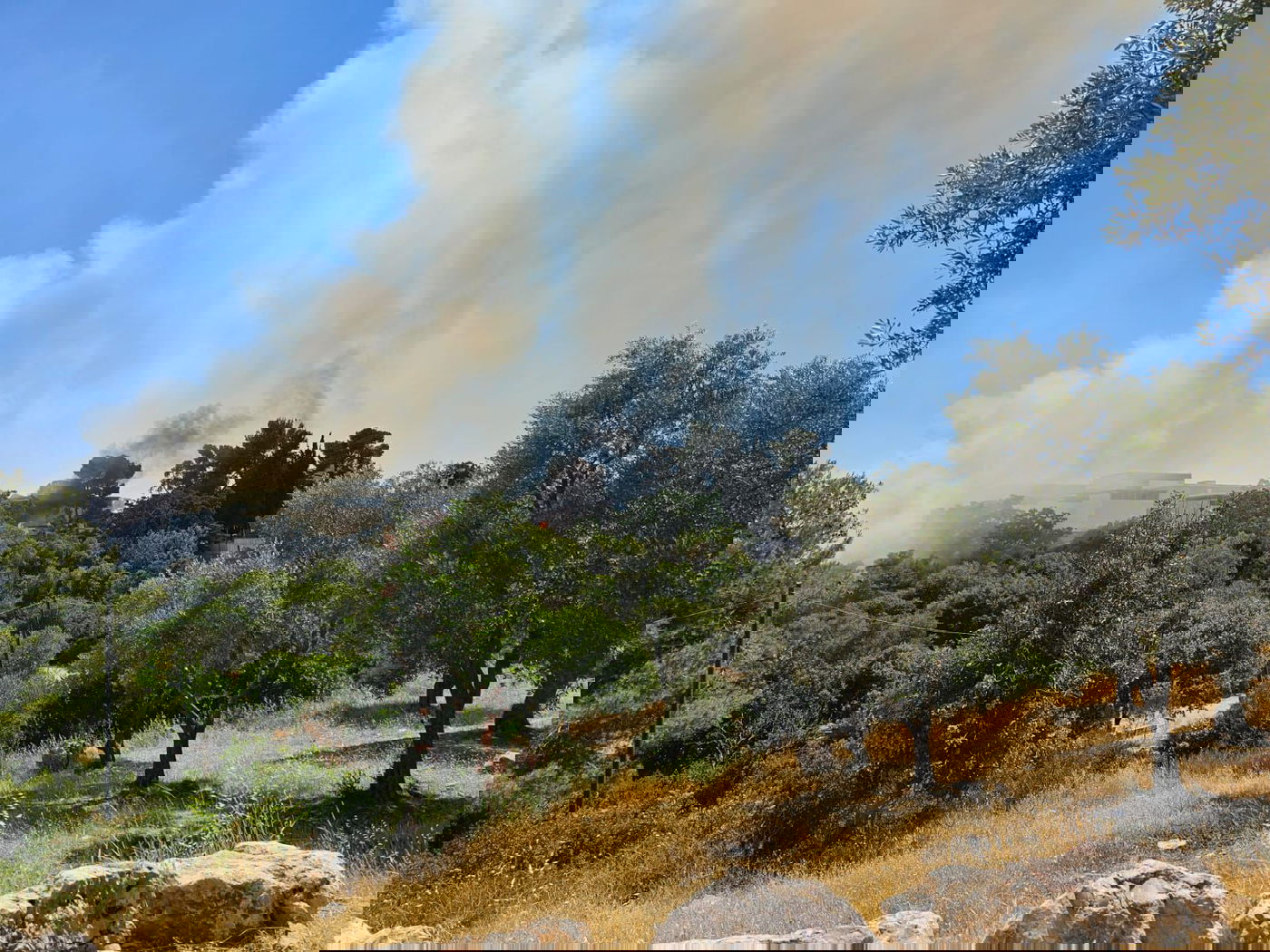 הצפון תחת אש: רצף של אזעקות, שריפות ענק באזור קצרין, פגיעה ישירה בנהריה