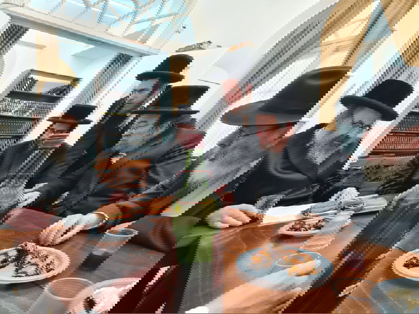 האדמו"ר מויז'ניץ לונדון במנוחה בדאבוס