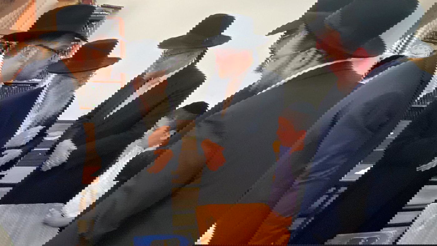 כתיבת אותיות בישיבת חברון