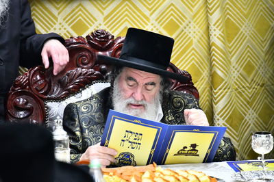 האדמו"ר מויז'ניץ בתפילת השל"ה