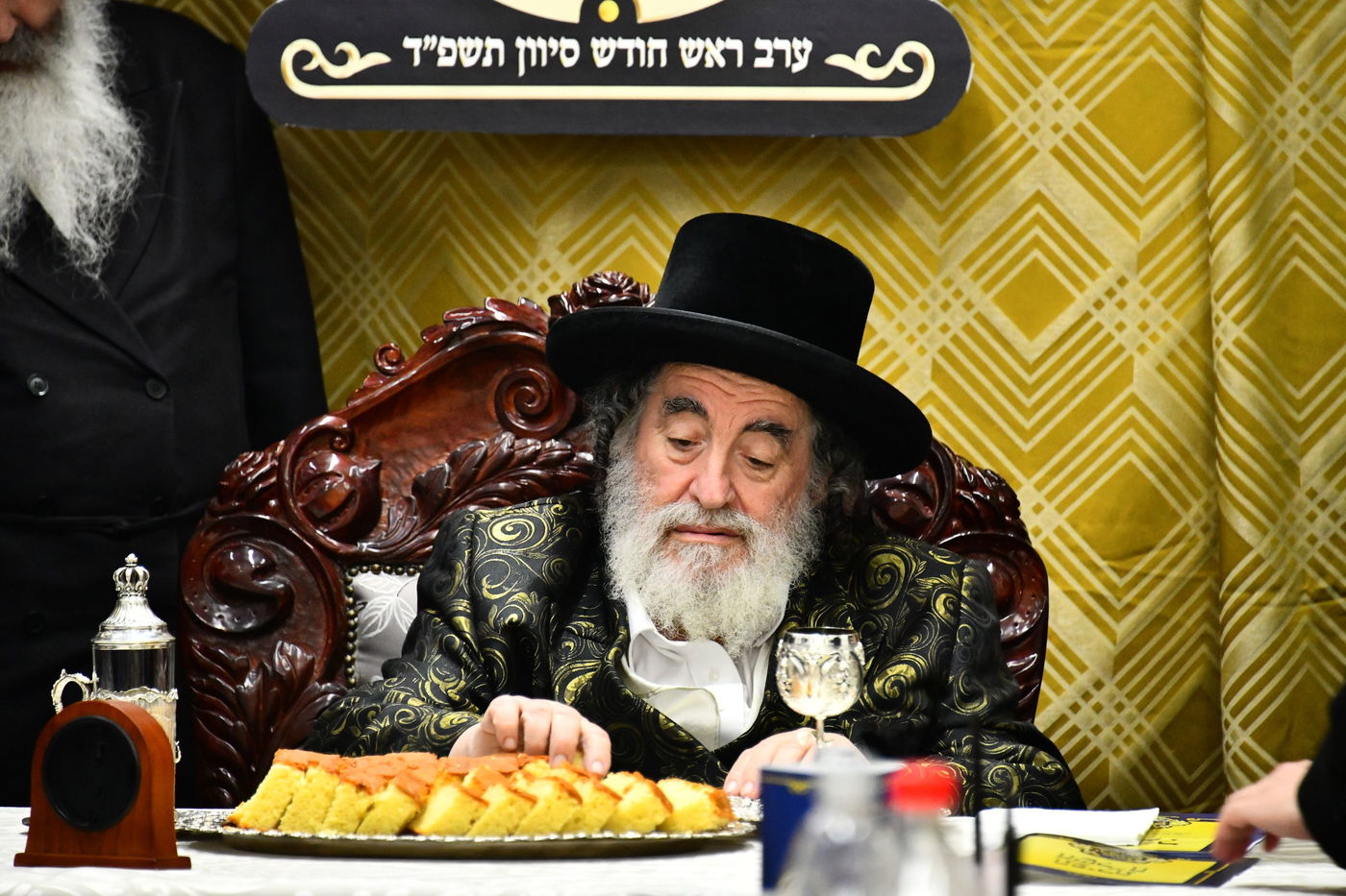 האדמו"ר מויז'ניץ בתפילת השל"ה