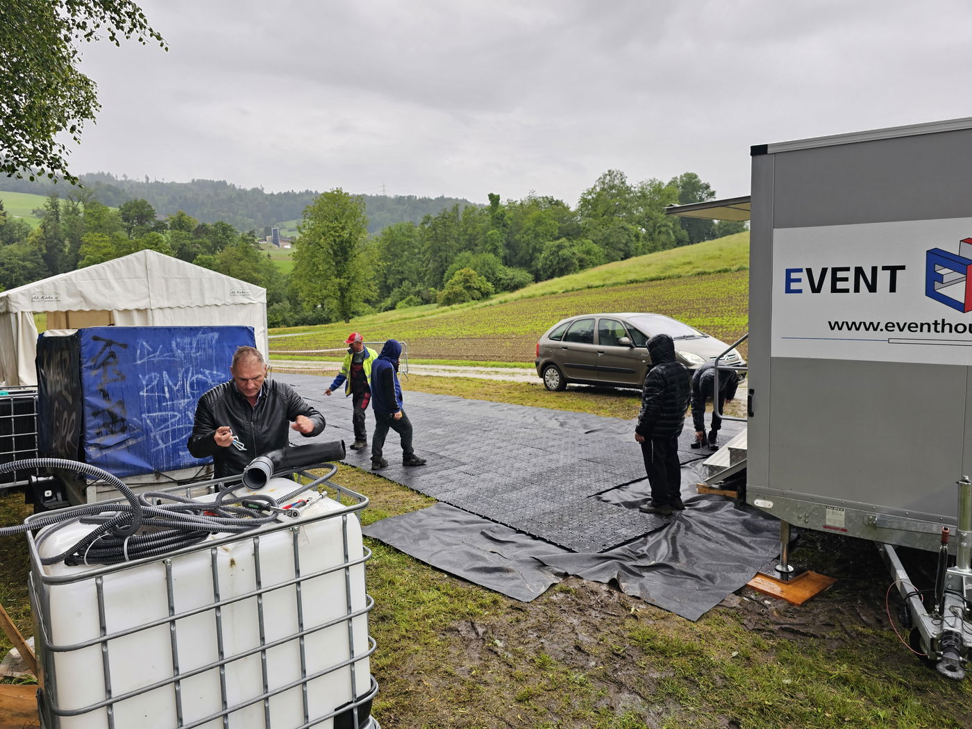 עליה לציון הגה"ק רבי רפאל ריס זצ"ל בשווייץ
