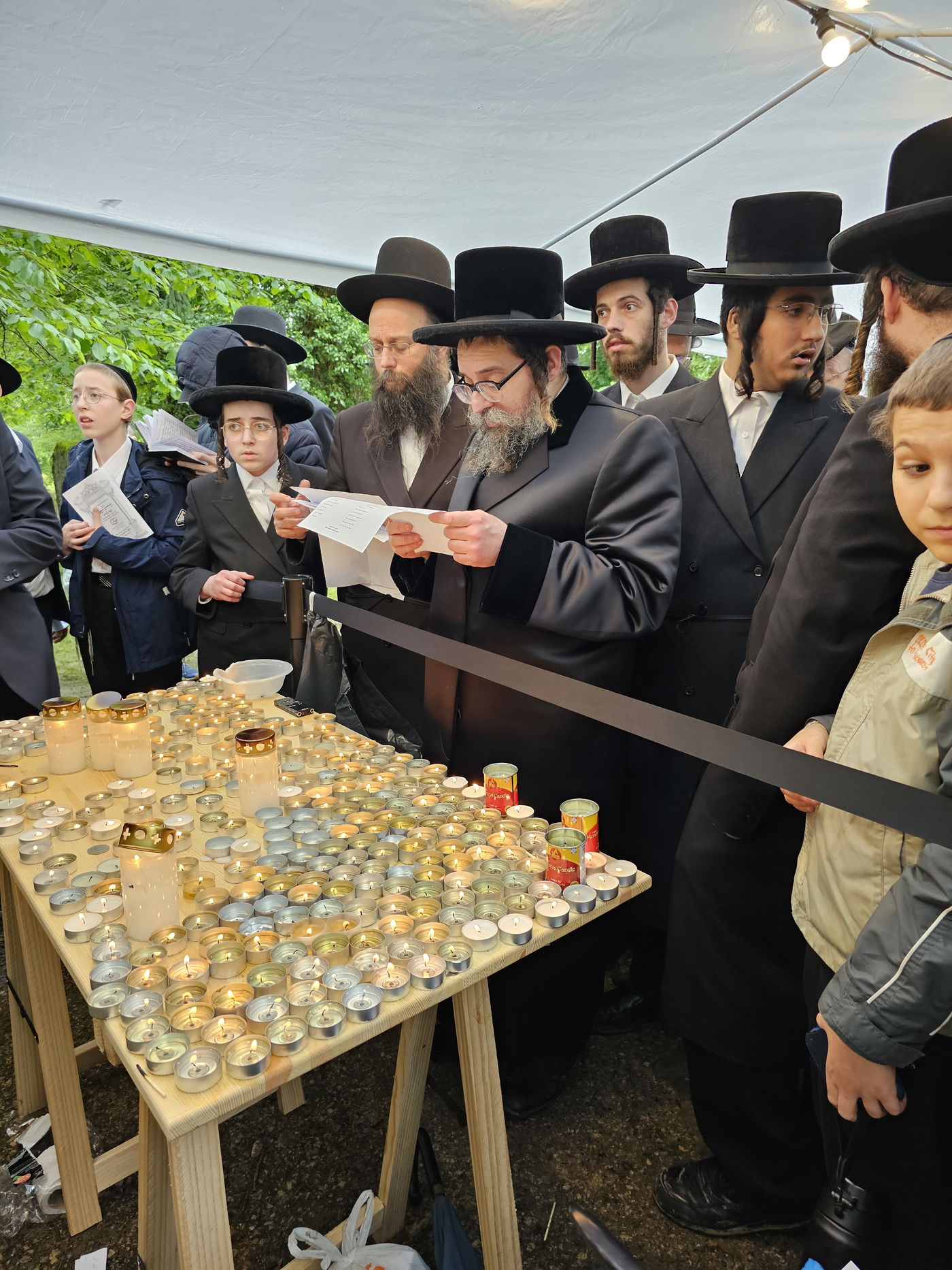 עליה לציון הגה"ק רבי רפאל ריס זצ"ל בשווייץ