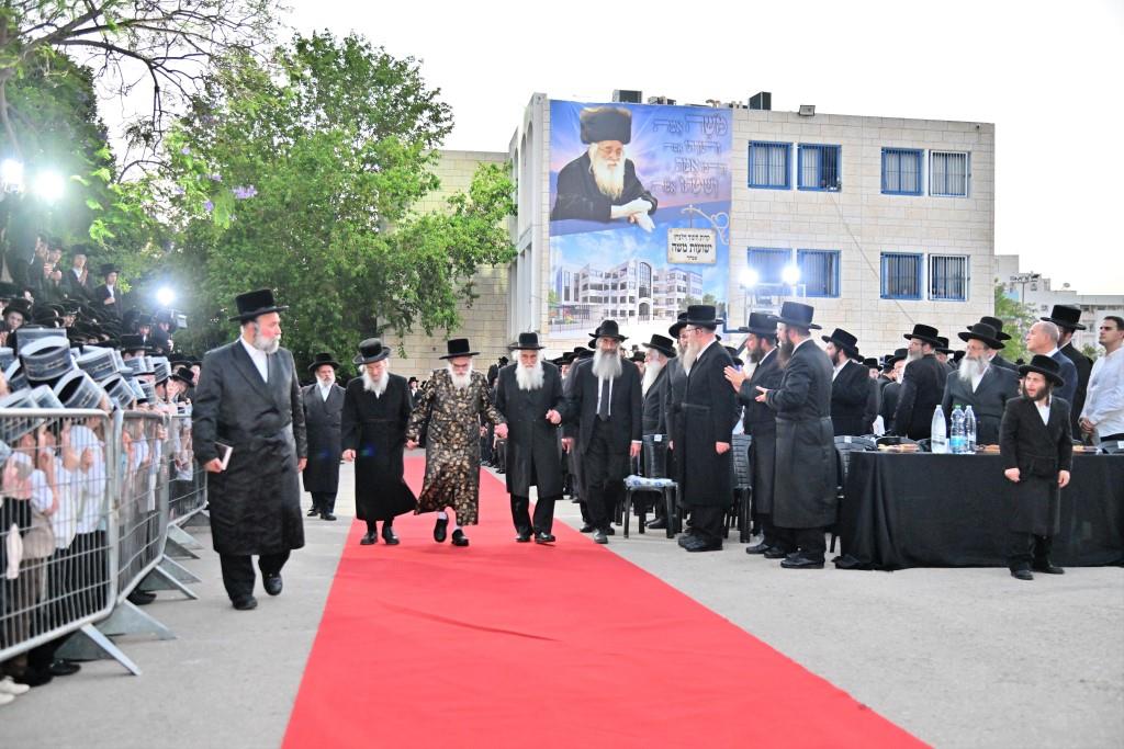 הנחת אבן הפינה ויז'ניץ באשדוד