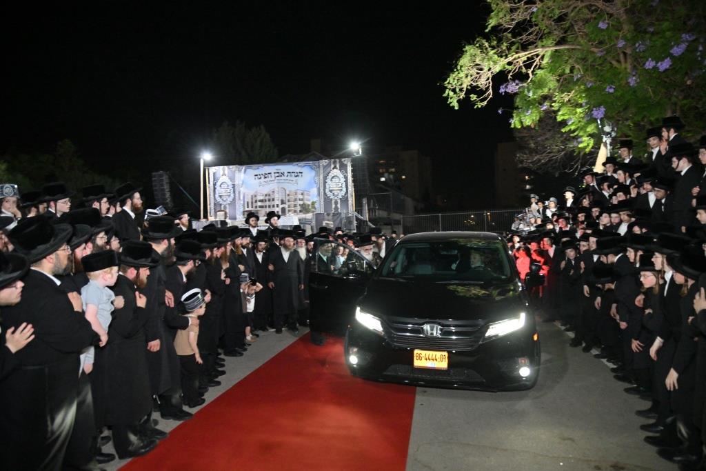 הנחת אבן הפינה ויז'ניץ באשדוד