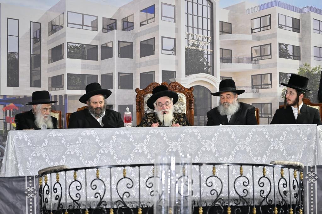 הנחת אבן הפינה ויז'ניץ באשדוד