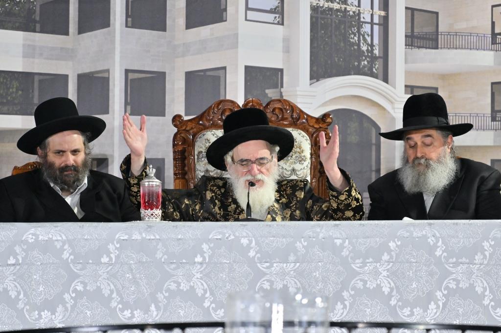 הנחת אבן הפינה ויז'ניץ באשדוד