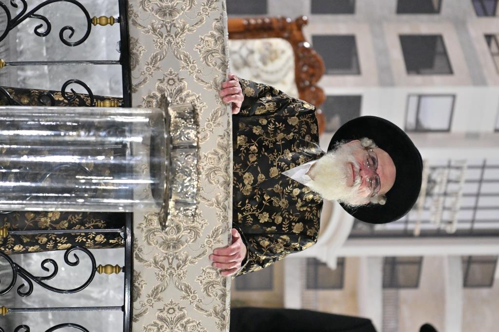 הנחת אבן הפינה ויז'ניץ באשדוד