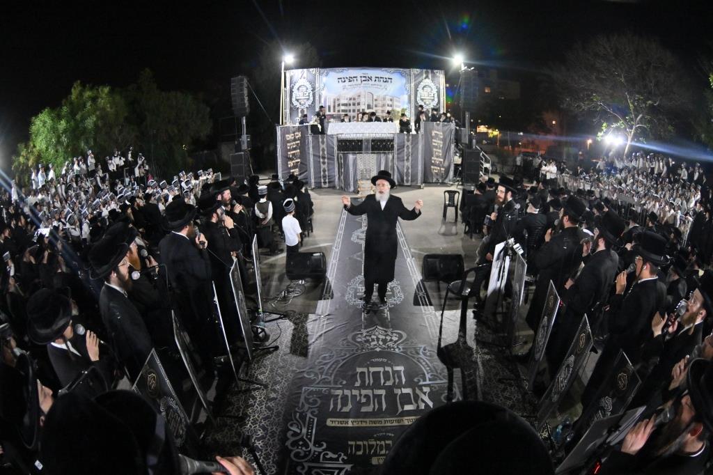 הנחת אבן הפינה ויז'ניץ באשדוד