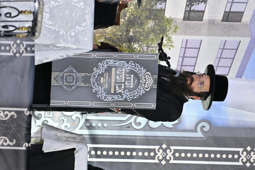 הנחת אבן הפינה ויז'ניץ באשדוד