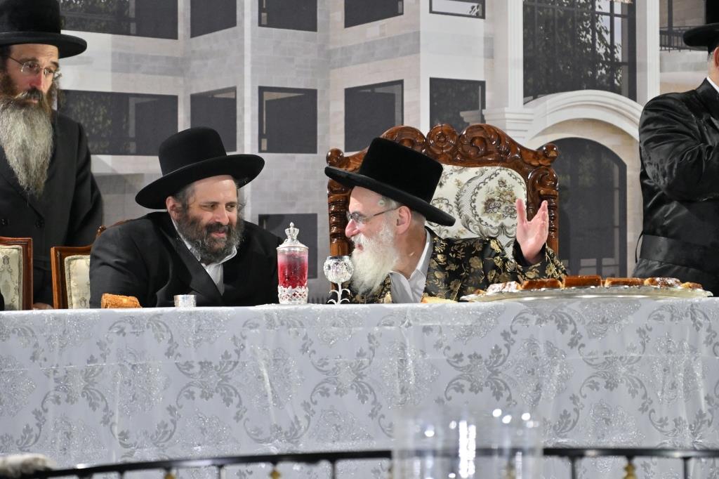 הנחת אבן הפינה ויז'ניץ באשדוד