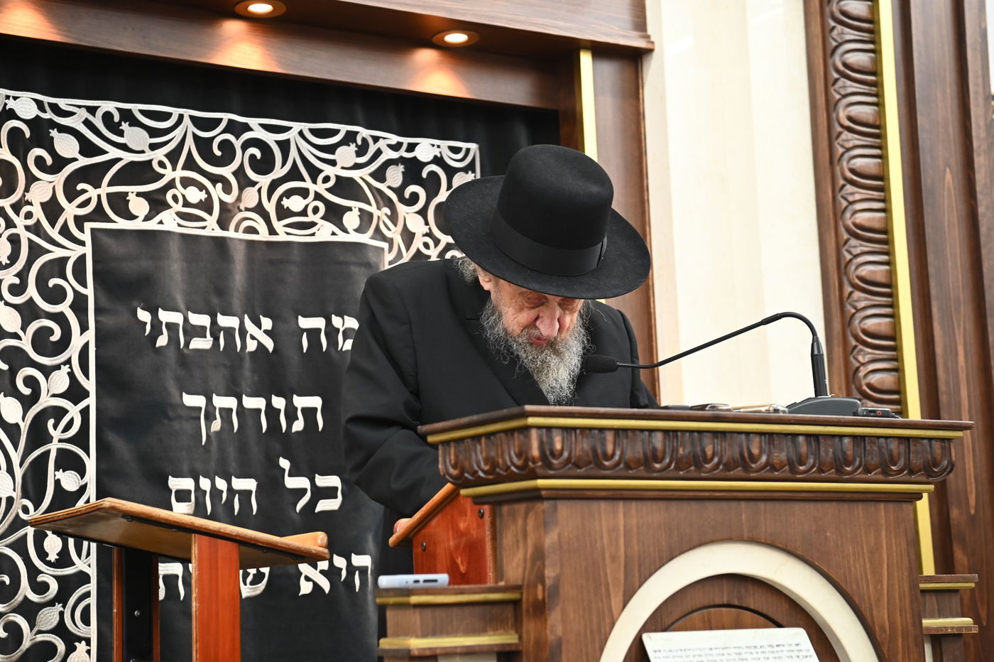 הגר"ד לנדו בישיבת 'קול תורה'