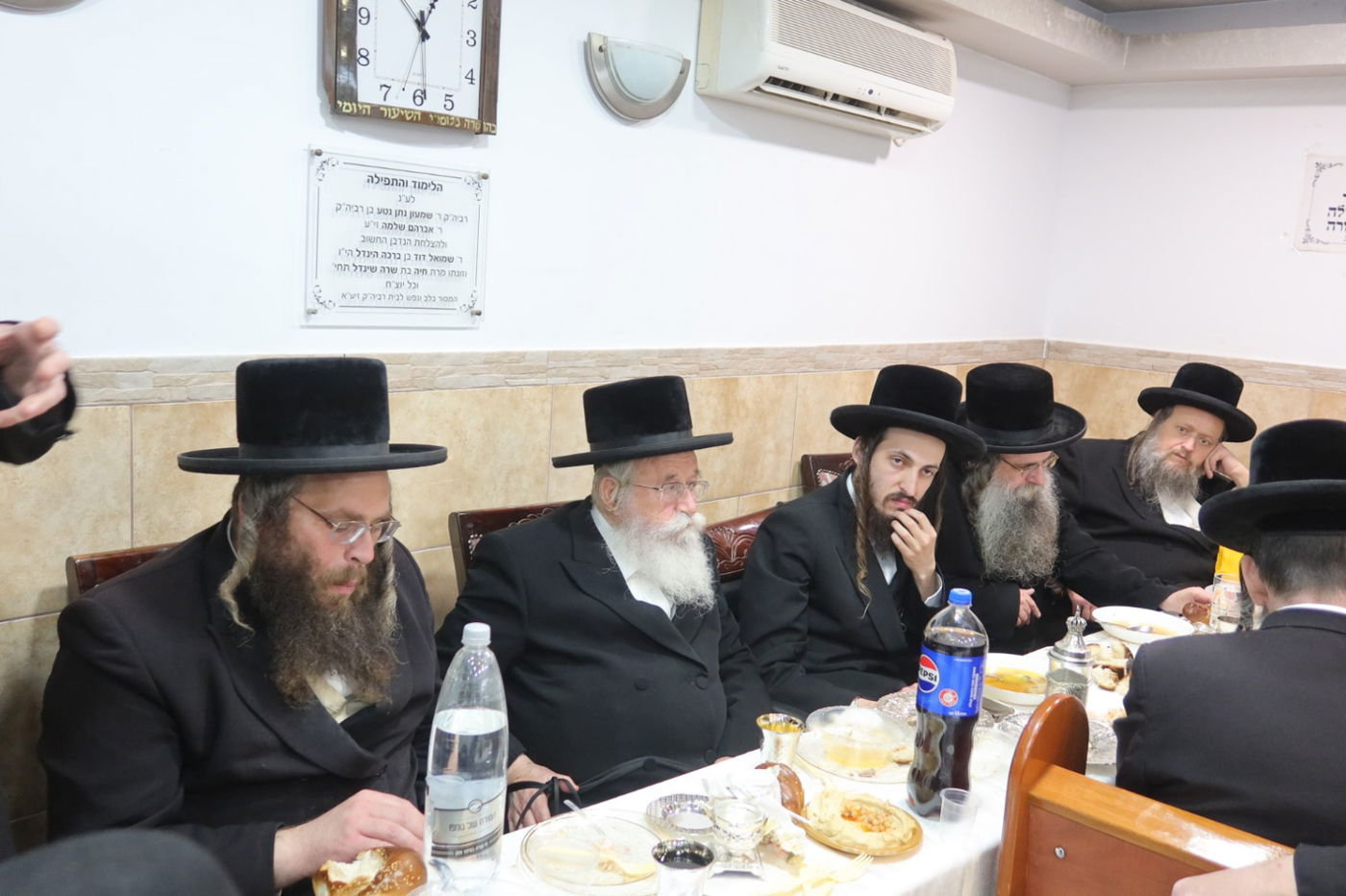 טיש הילולא בלעלוב ביתר