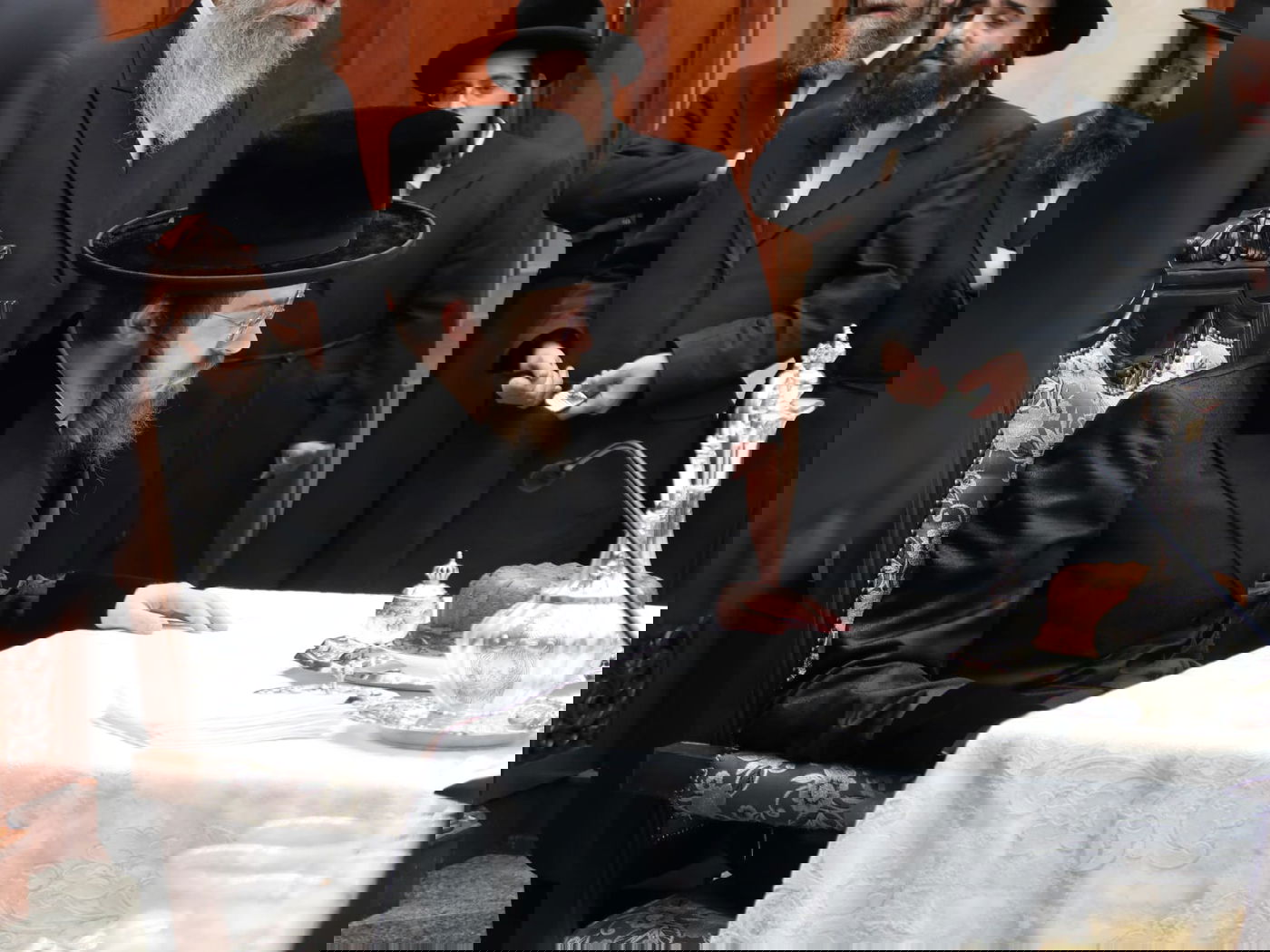 ראש חודש סיון בצל האדמו"ר מסאדיגורה